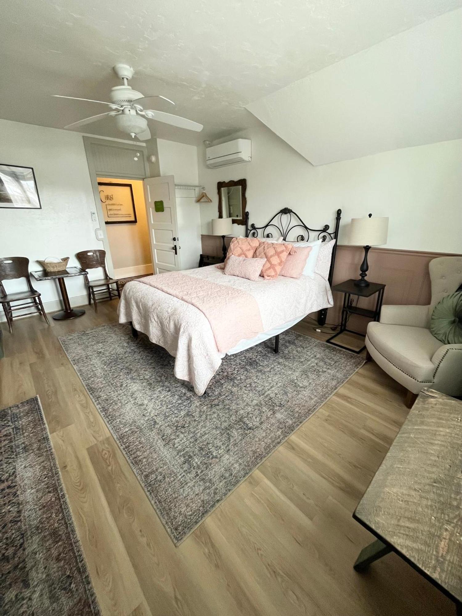 The Panguitch House Hotel Bagian luar foto